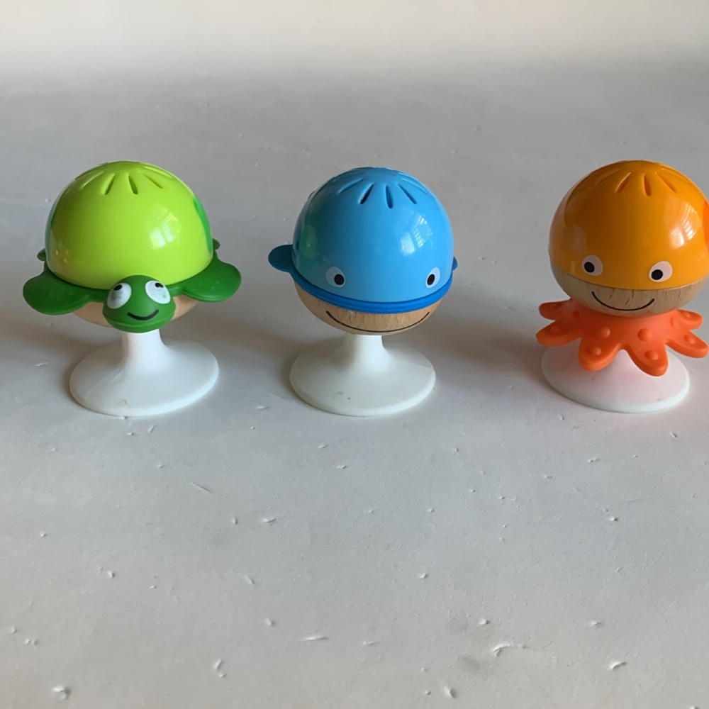 Hape Suction Animal Shaker Musical Set